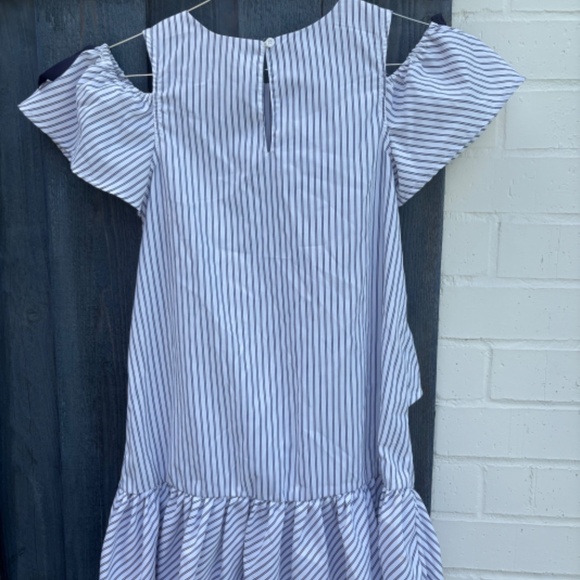 HABITUAL GIRL MULTI RUFFLE SHIFT DRESS- size 10 - Picture 3 of 4